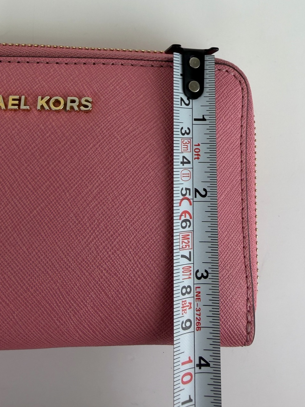 Michael Kors Jet Set Travel Large Zip Wristlet Wallet Pink Saffiano Leather - Picture 4 of 9